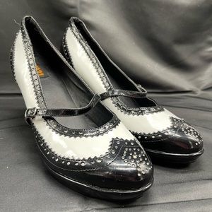 Women's 1031 Black & White Mary Jane High Heel shoes size 9-10